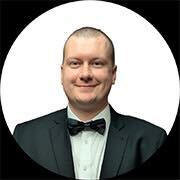 Cam Race headshot